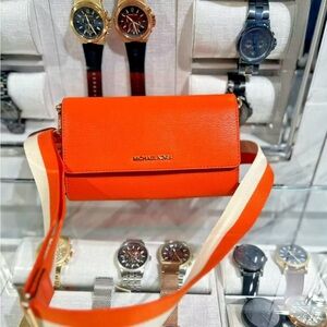 Michael Kors Poppy Small crossbody